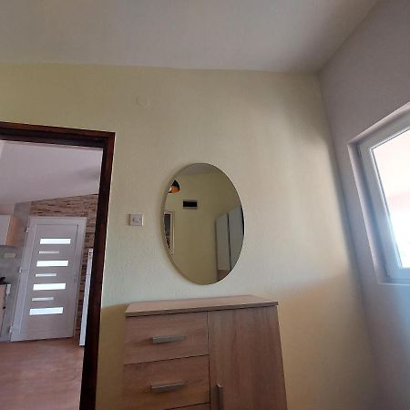 Apartmani Piskoric Vir Exteriér fotografie