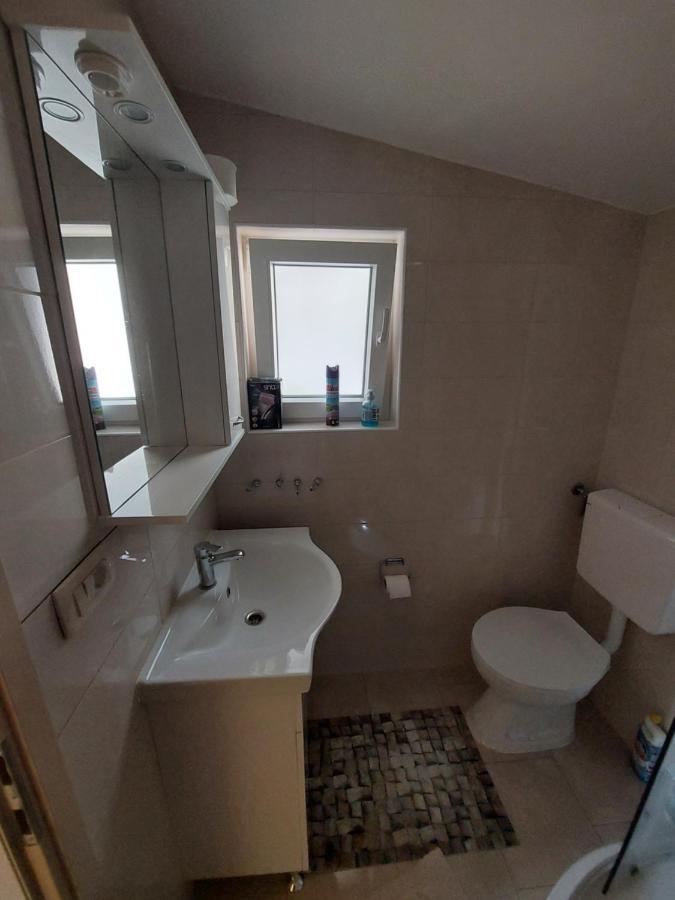 Apartmani Piskoric Vir Exteriér fotografie