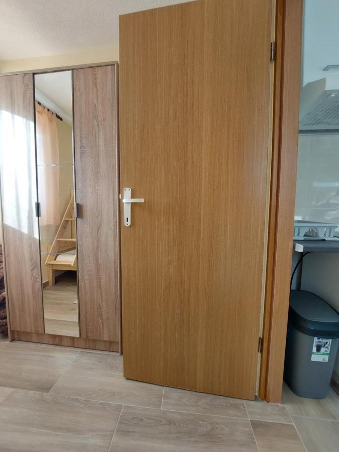 Apartmani Piskoric Vir Exteriér fotografie