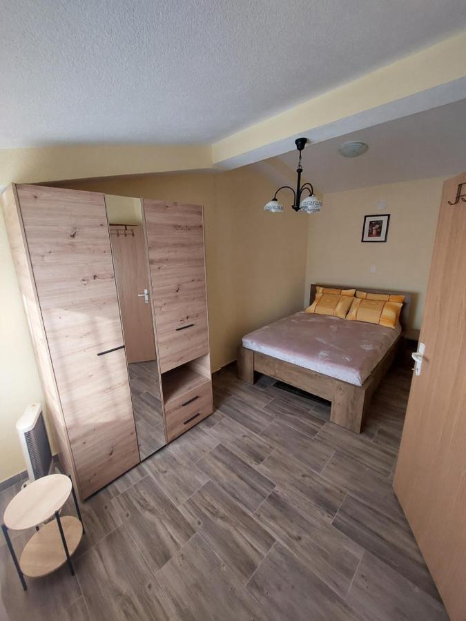 Apartmani Piskoric Vir Exteriér fotografie