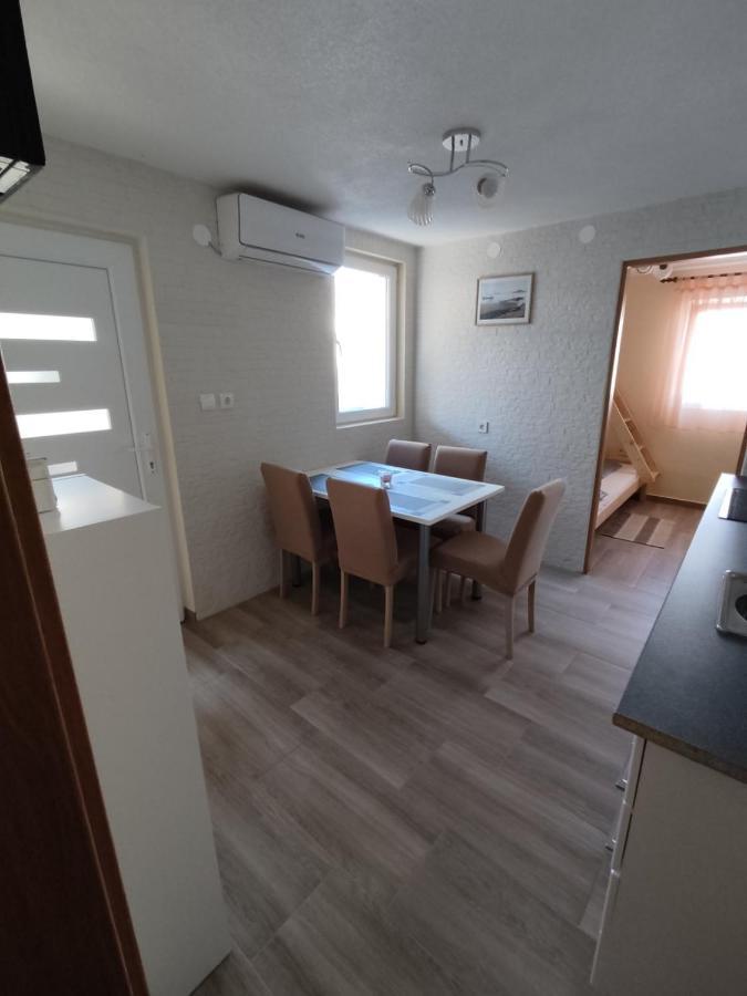 Apartmani Piskoric Vir Exteriér fotografie