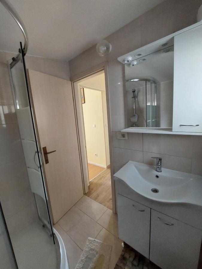 Apartmani Piskoric Vir Exteriér fotografie