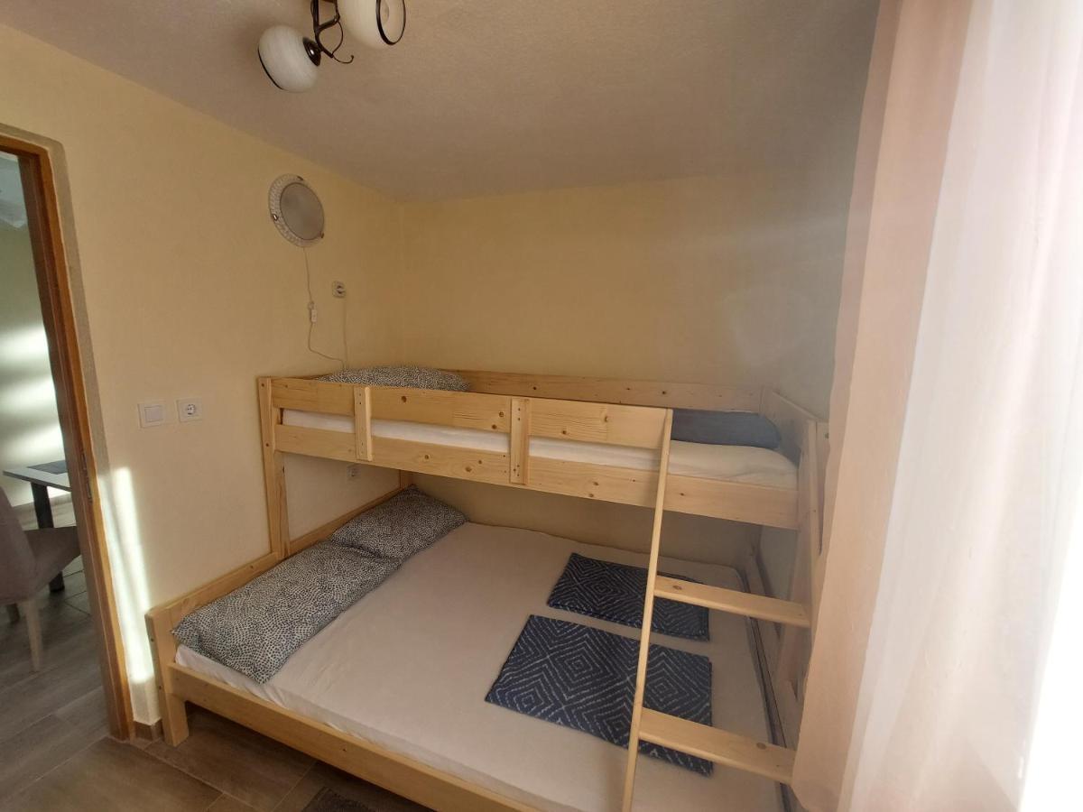 Apartmani Piskoric Vir Exteriér fotografie