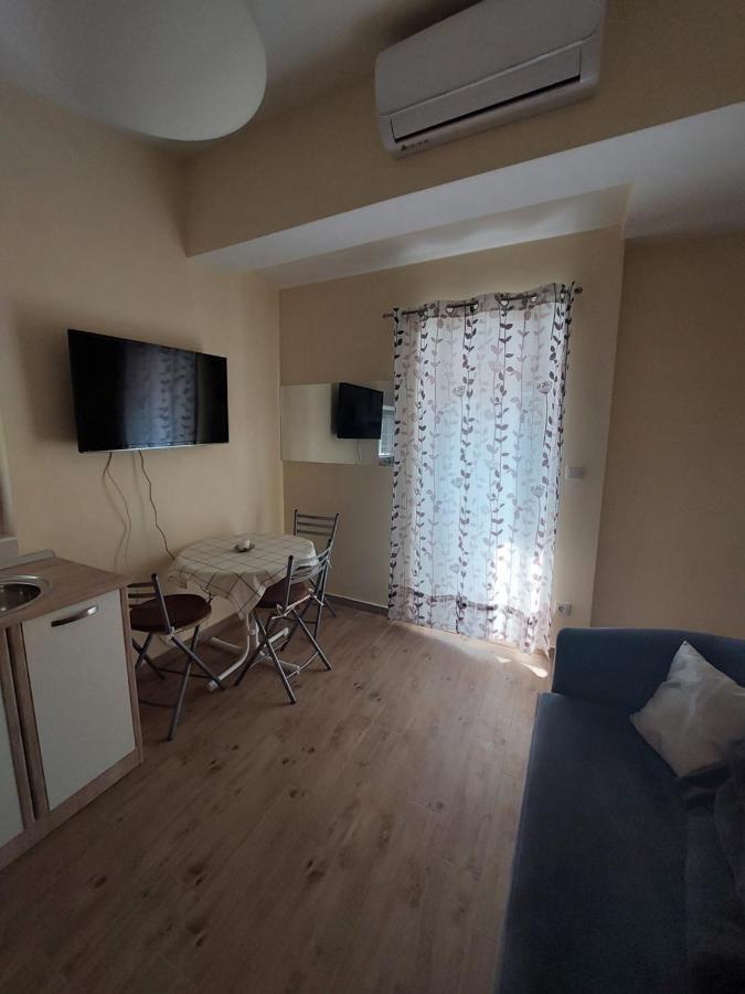 Apartmani Piskoric Vir Exteriér fotografie