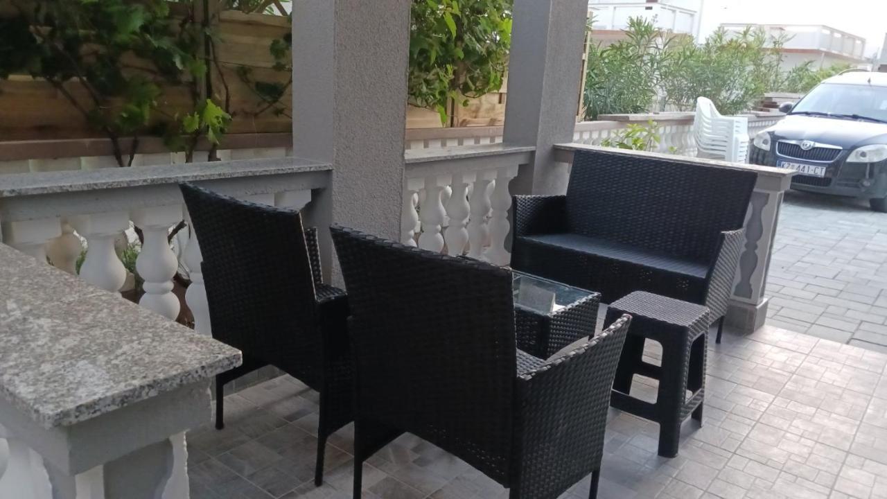 Apartmani Piskoric Vir Exteriér fotografie